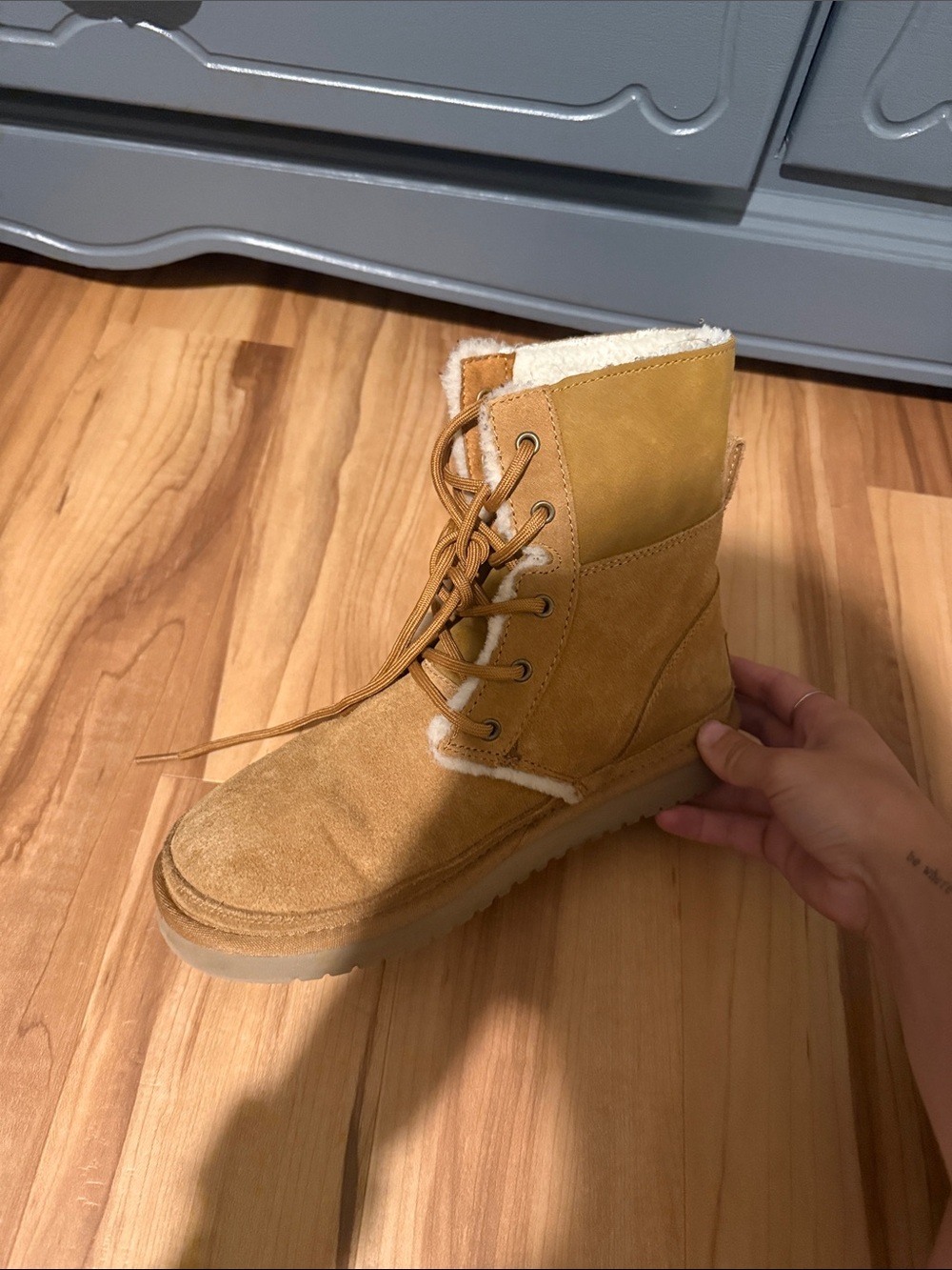 Women’s UGG Tan Suede Lace-Up Shearling Winter Boots